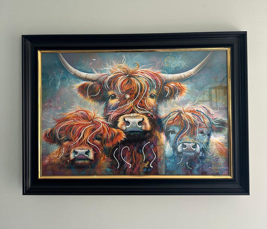 Highland Cow Family Gold Vegas